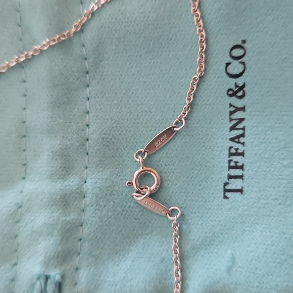 Tiffany & Co. RARE 925 Silver Chain with Pearl Accent - Picture 3 of 4